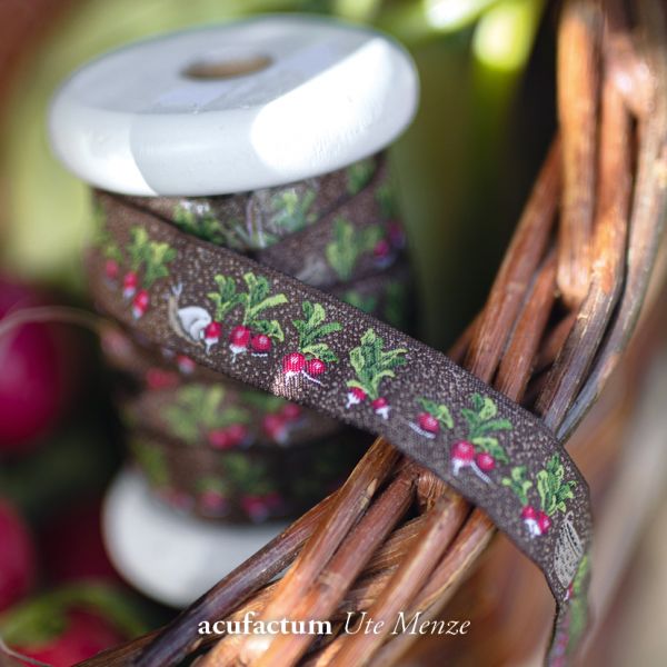 Woven Ribbon Radish