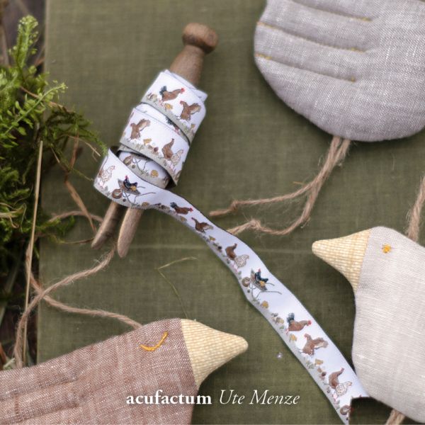 Weaving Ribbon Chickens