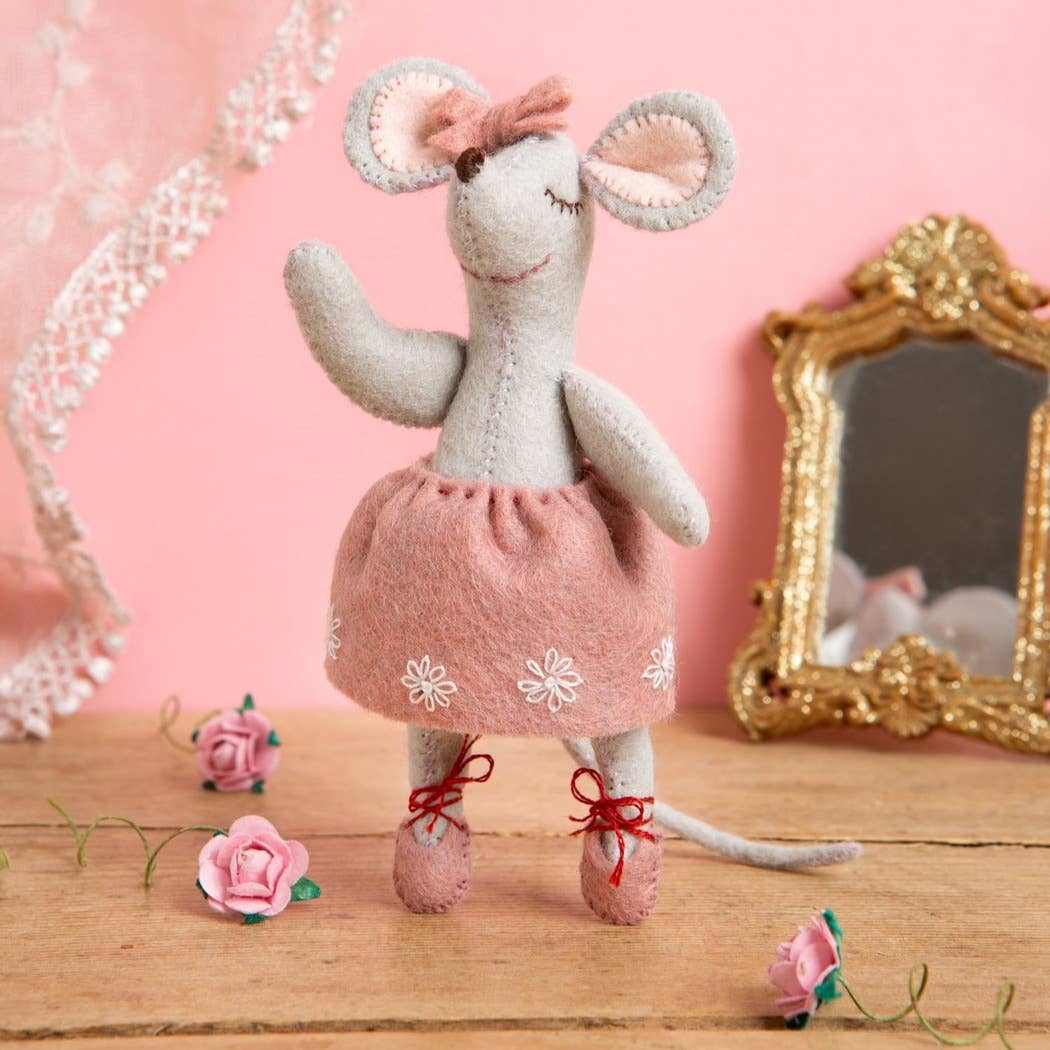 Little Mouse The Ballet Dancer Felt Craft Mini Kit: English