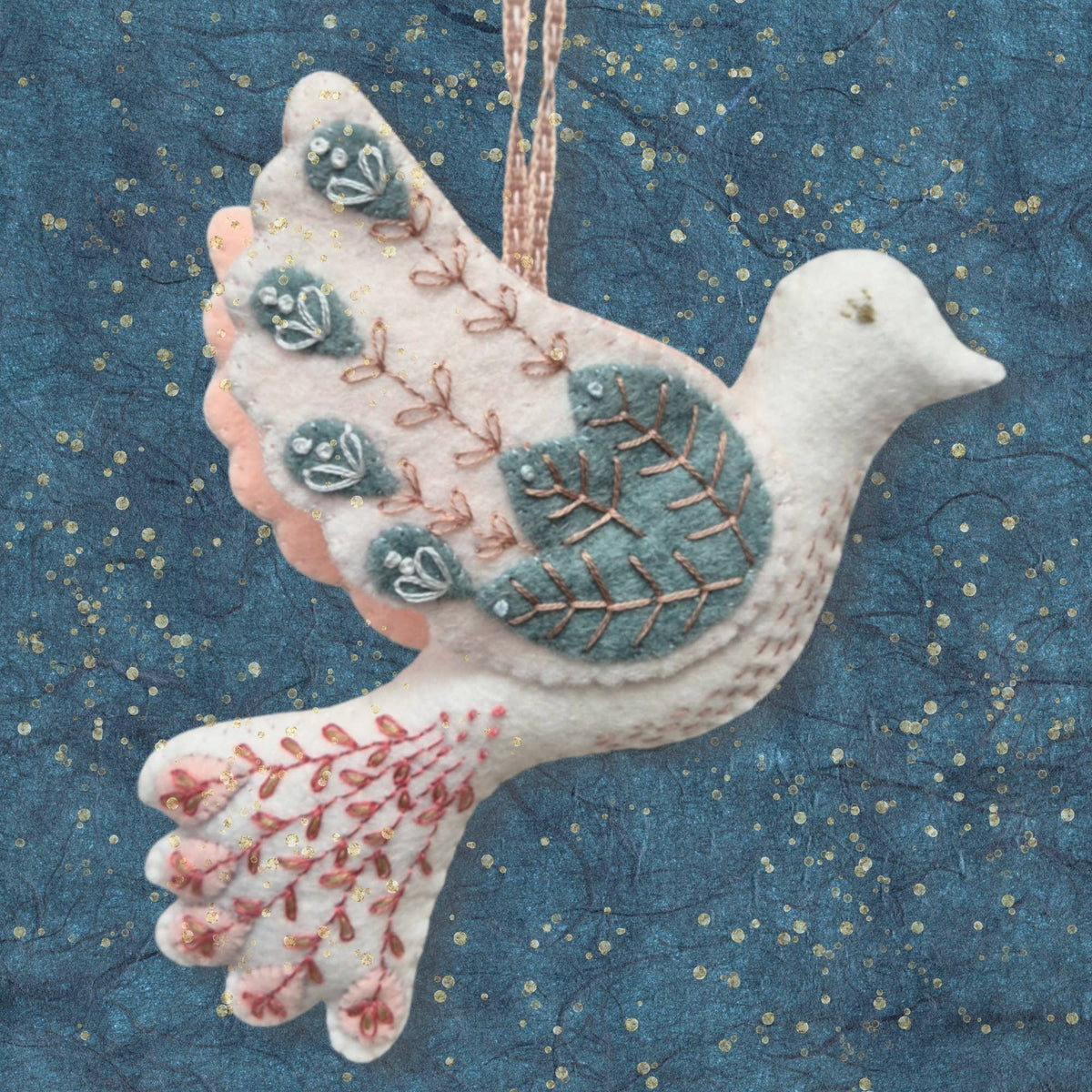 Folk Dove Felt Craft Mini Kit: English